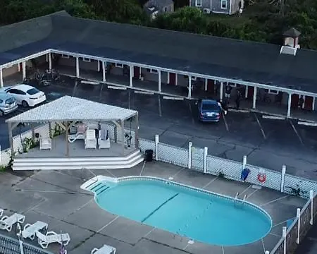 Jonathan Edwards Motel